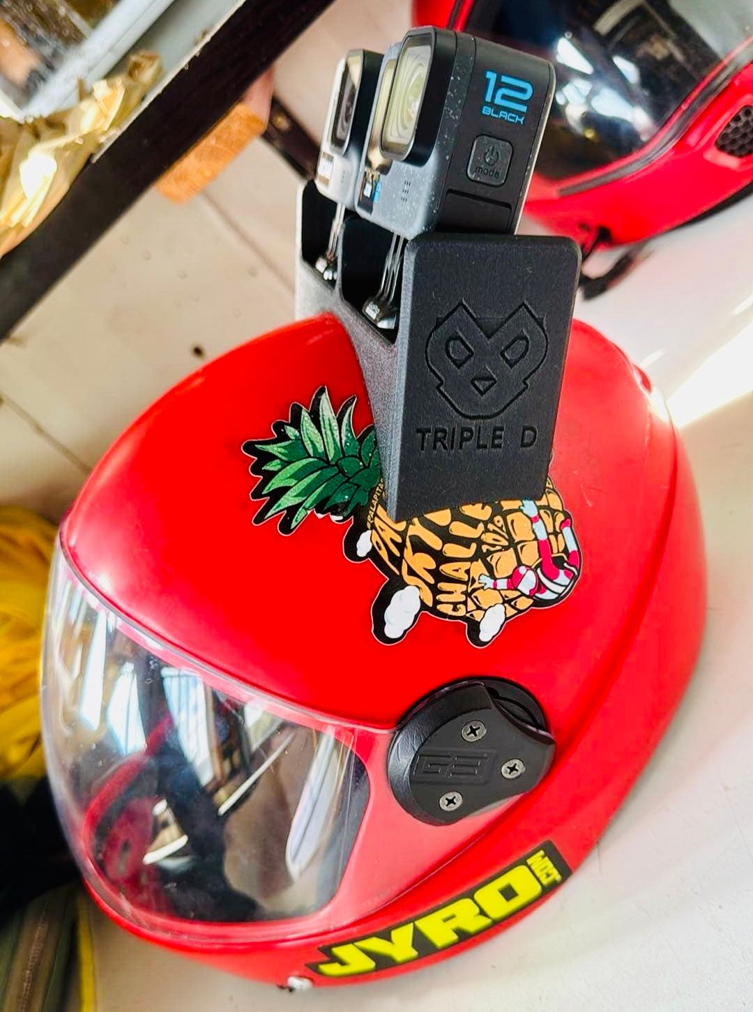 Helmet mount