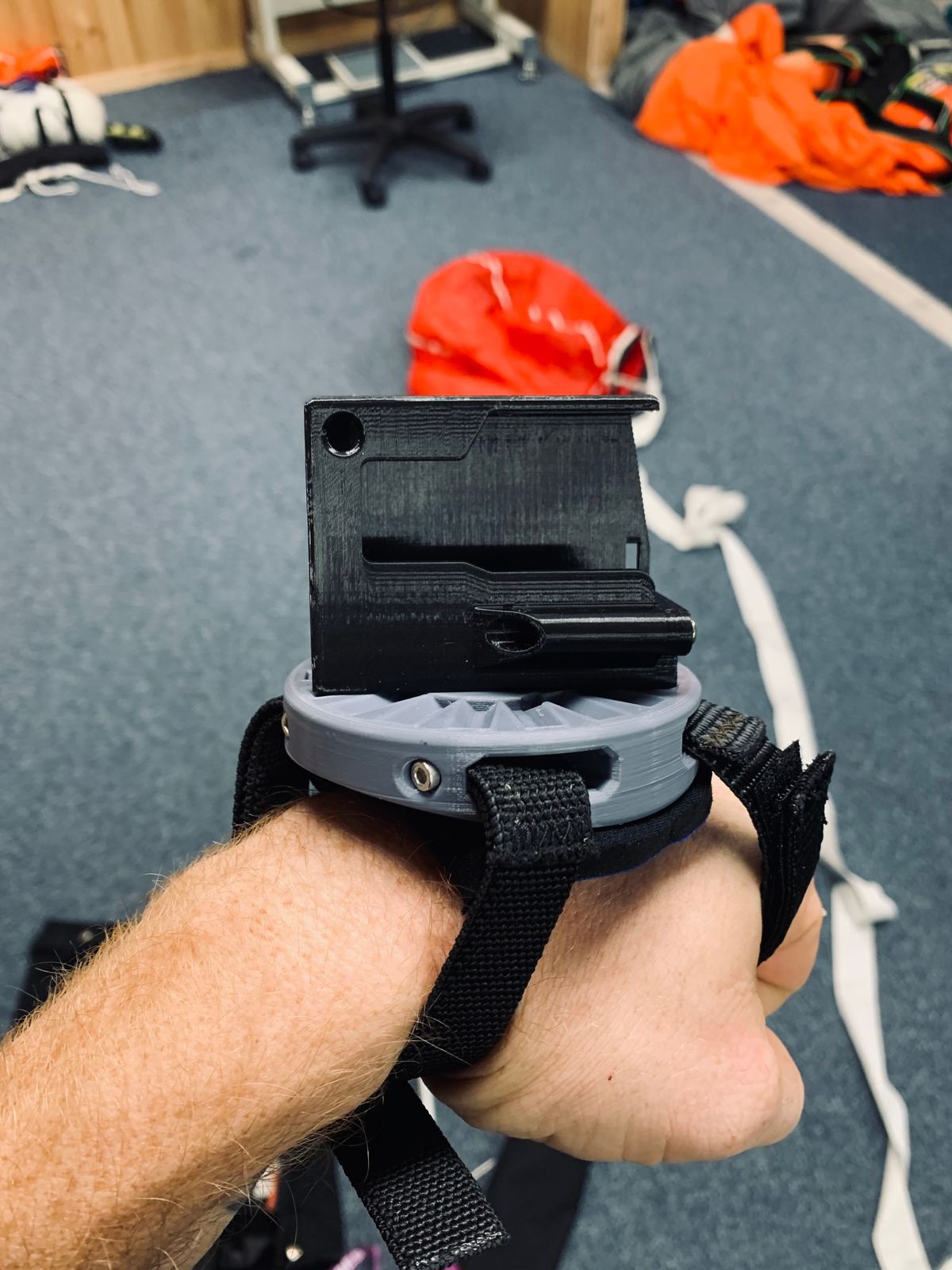 Handycam glove